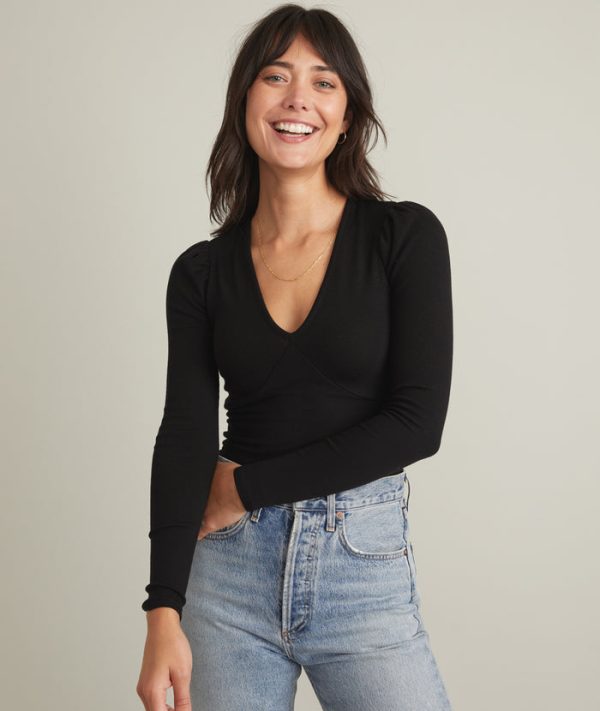 Lexi Rib V-Neck Top in Black