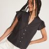 EsmâˆšÂ© Flutter Sleeve Top - Image 3