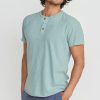 Shortsleeve Henley in Surf Green - Image 2