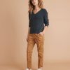 Ezra V-Neck Sweater in Anthracite - Image 4